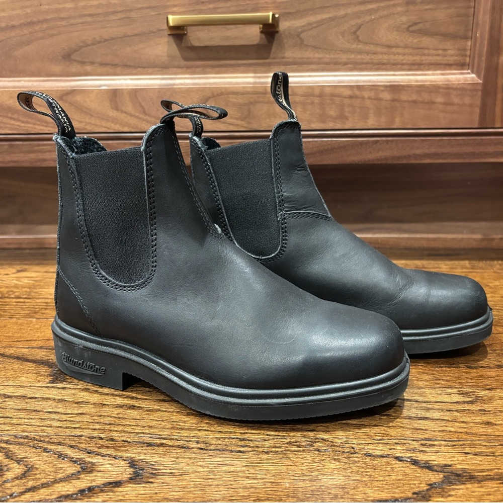 Blundstone Chelsea Boot #063 US size 6